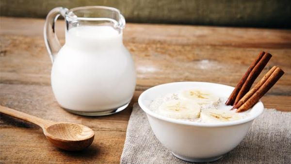 تخلصي من حب الشباب بالقرفة واللبن