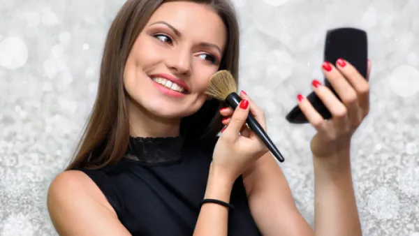 تمكن الخبراء من استخدام مبدأ الظلال في الحصول على غمازات شبيهة بالطبيعية
