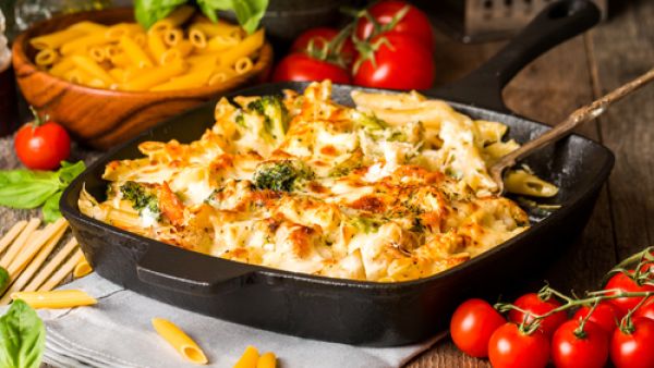 طبق معكرونة بشاميل بالخضروات
