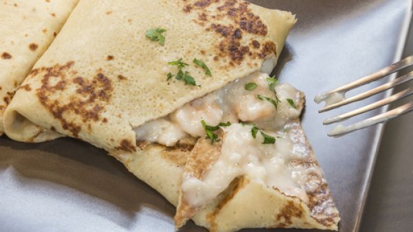 كريب الجمبري بصلصة البشاميل