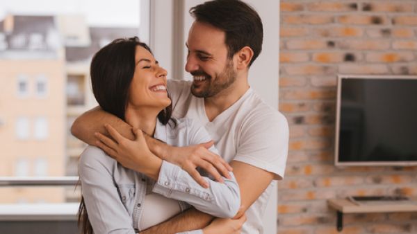 المرأة السرطان موجودة دائماً لدعم الشريك في السراء والضراء

