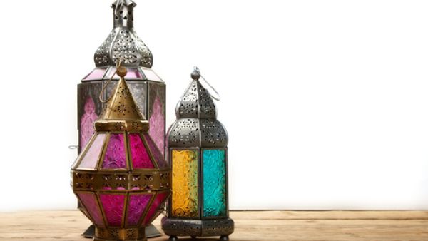 لاتنسي استخدام الفوانيس في رمضان للإضاءة

