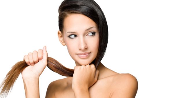 جمال إطلالتك يوم زفافك يكتمل بشعر صحي ناعم ولامع
