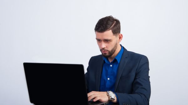 الإدمان على التكنلوجيا الجديدة
