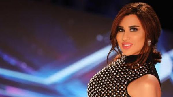 من أهم نصائح نجوى للحفاظ على نضارة الوجه الابتعاد عن شرب القهوة والتدخين