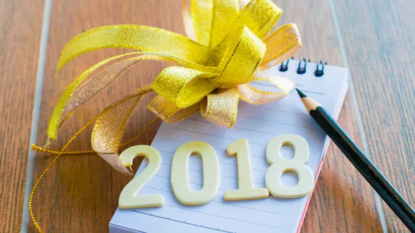 أجمل رسائل ومسجات العام الجديد 2018 