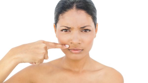 إزالة الشعر فوق الشفة