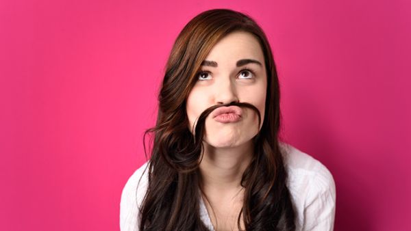 أفضل طريقة لإزالة شعر الشارب