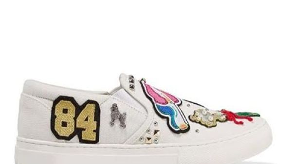 اللون الأبيض موضة لا تنتهي بلا شك خصوصاً في الصيف

