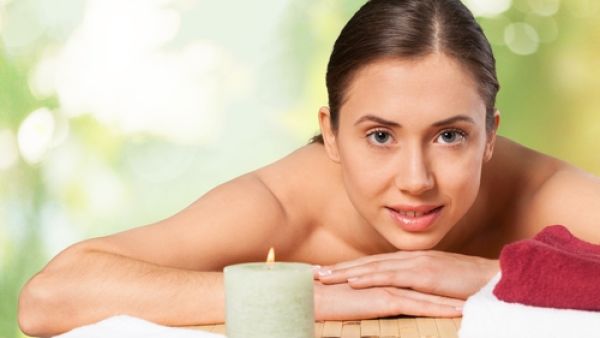 يعدّ البشكير الرطب بيئة مثالية للبكتيريا لذا، قومي بتغييره يومياً
