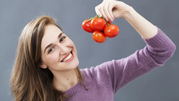 تساعد الطماطم على خفض ضغط الدم والتخلص من الكوليسترول

