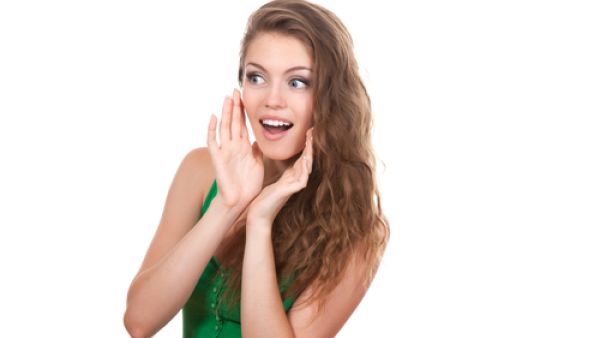 ضرورة الابتعاد عن البهارات الحارة لأنها تحدث تأثيراً سلبياً على الصوت