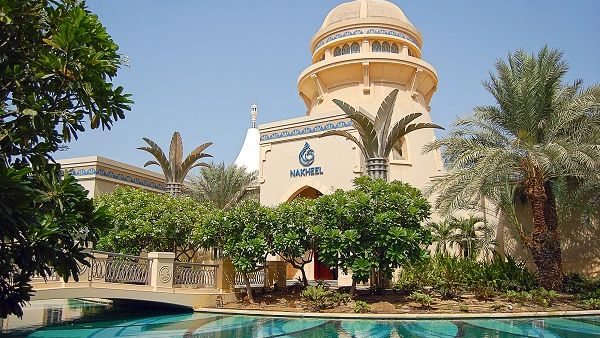 وقعت الشركة في النصف الأول من عام 2018، عقداً لمشروع مشترك مع "نادي النصر الثقافي الرياضي" لإنشاء مول بقيمة 300 مليون درهم.