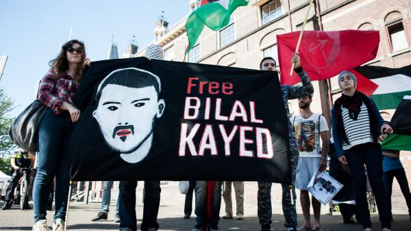 Protesters in The Netherlands call for the release of Palestinian prisoner Bilal Kayid. (File photo)