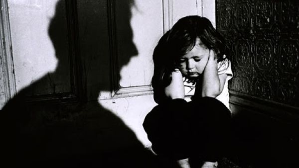 The victim told the court that she had to film a video of her father because she was afraid the court would not believe her. (File photo)