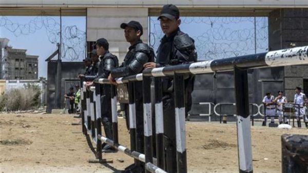 The photo shows Egyptian security forces in the capital, Cairo, on May 16, 2015. (AFP/File)