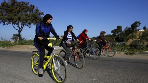 The cyclists of Gaza have caused a stir in the conservative strip. (Twitter)