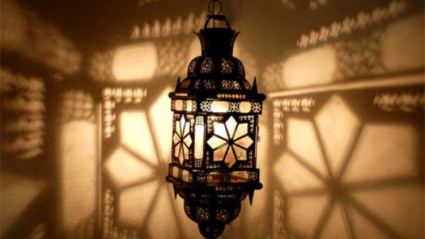 Once the suspects were arrested, an archaeological committee was formed to check if the lanterns were the originals. They were found to be in good condition. (Creative commons)