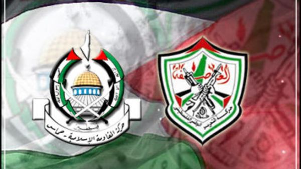 لم يكد يمر أقل من شهر على توقيع اتفاق المصالحة حتى ظهرت للعلن الخلافات داخل حركتي فتح وحماس