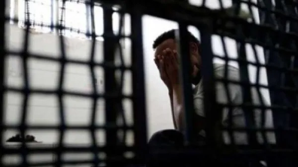 نقل أعداد كبيرة من الأسرى للمستشفيات بعد تدهور حالتهم الصحية

