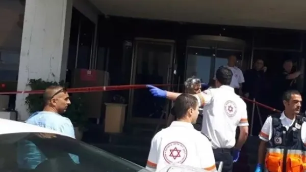 عملية طعن وقعت وسط تل أبيب ظهر الأحد