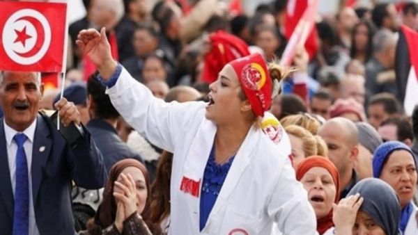 المعلمون يطالبون بزيادة المنح الخاصة، والحق في التقاعد المبكر، وتحسين ظروف العمل في المؤسسات التعليمية