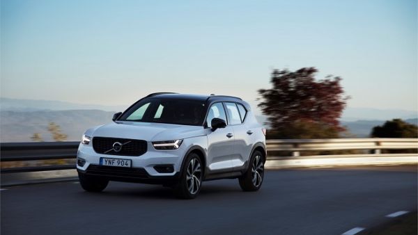 فولفو XC40