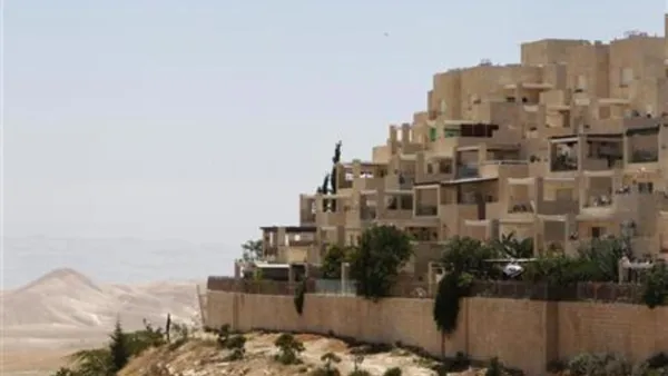 حضر الجلسة نائب وزير الاديان، وعدد كبير من ممثلي مجموعات المستوطنين واليمين المتطرف