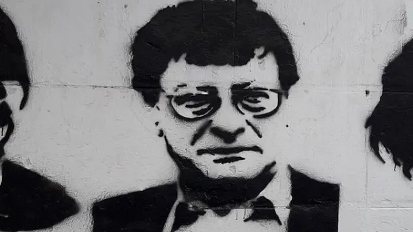 The Romanian capital of Bucharest is set to erect a statue of the late Palestinian poet Mahmoud Darwish, the Palestinian embassy in Romania announced on Saturday (Wikimedia)