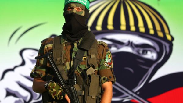Fighters of the armed wing of the Palestinian Islamic Resistance Movement, Hamas (AFP/ File Photo)