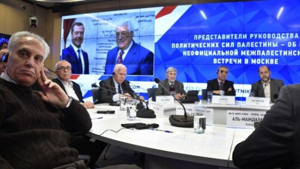 Representatives of Palestinian organizations hold a press conference in Moscow following reconciliation talks on January 17, 2017. (AFP/File) 