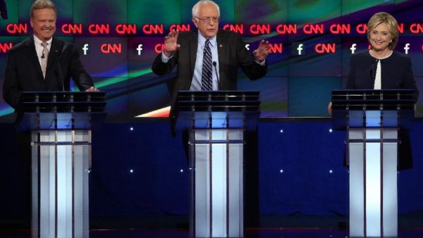 The Democrats fell short to deliver a plan on how to defeat Daesh in Saturday's debate. (AFP/Josh Haner)