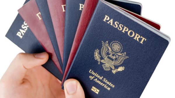 Young expatriate women in Oman are running into a strange visa restriction. (Shutterstock)
