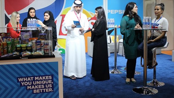 بيبسيكو خلال معرض الإمارات للوظائف.
