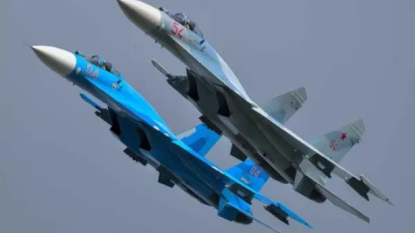 مقاتلتان روسيتان من طراز su-30