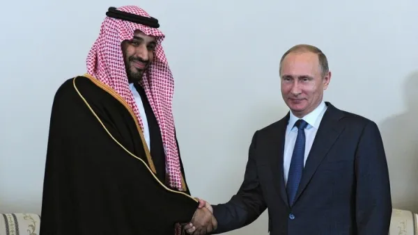 بوتين خلال لقائه ولي ولي العهد السعودي محمد بن سلمان