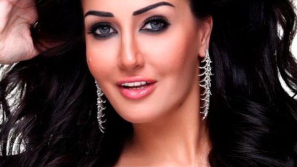 غادة عبد الرازق تقدم ''طبق النجوم'' في رمضان