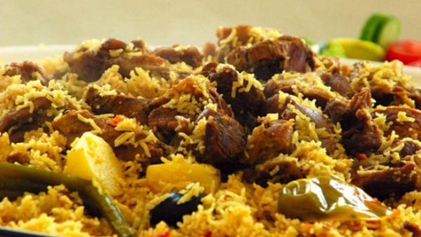 كبسة اللحم بالخضروات