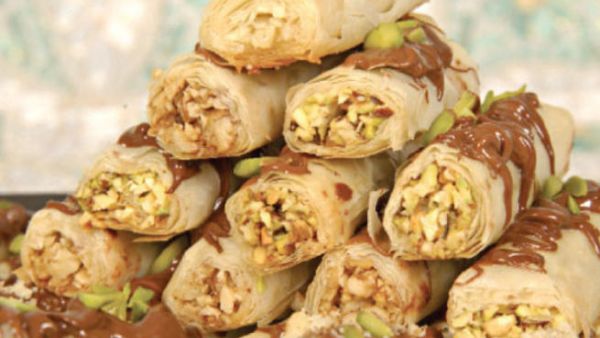 بقلاوة بالشوكولاتة.