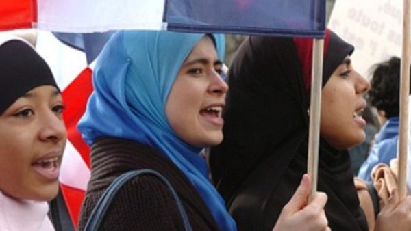 مجلس بلدية في فرنسا يحظر الصيام على المسلمين