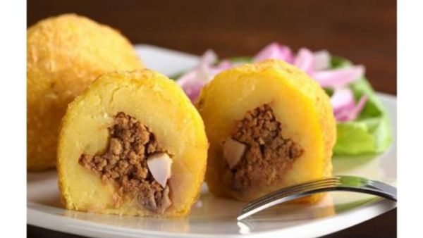 بطاطا محشوّة باللحمة