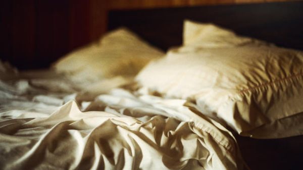 Making up of 10% of divorce cases, not meeting one's fiancé before the wedding can lead to marital unrest. (Image source: "http://outofacademia.wordpress.com") 