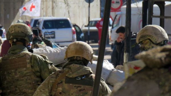 بدأت روسيا في شهر ديسمبر 2017 تأسيس وجود دائم في قاعدة حميميم وقاعدة بحرية في طرطوس 