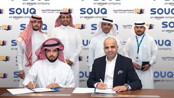The memorandum was signed at the University's headquarters in Riyadh by Dean of the Administrative and Financial Sciences College at the Saudi Electronic University. The memorandum was signed at the University's headquarters in Riyadh by Dean of the Administrative and Financial Sciences College at the Saudi Electronic University.
