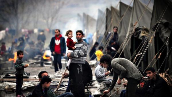 “The latest Syrian refugees census has shown a drop from 1.210 million to 980,000 registered Syrian refugees in two years" (AFP/File)
