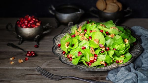 سلطة الجرجير بالرمّان 