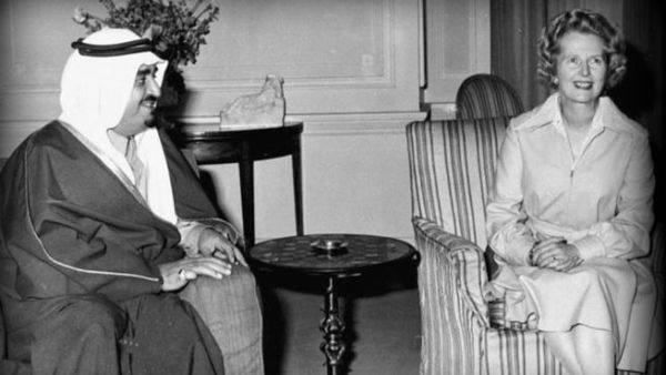 Margaret Thatcher sits down with King Fahd bin Abdul Aziz of Saudi Arabia at 10 Downing Street, London