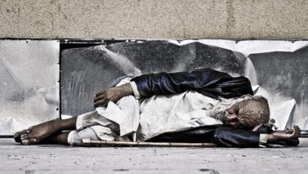 Despite the World Bank news, statistics show that nearly 40% of Saudi Arabians live below the poverty line. [thearabguardian]