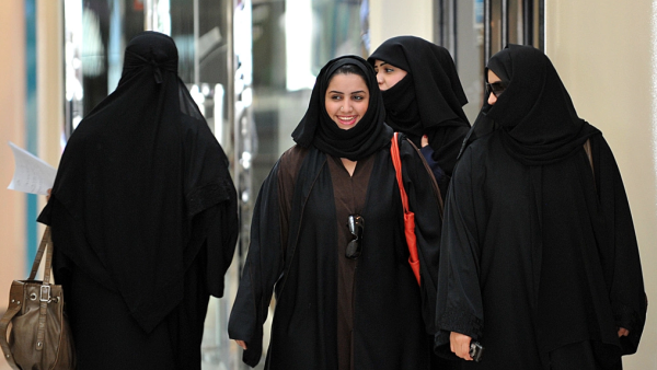 Saudi Arabian women in Riyadh. (photo: FAYEZ NURELDINE/AFP/Getty Images) 