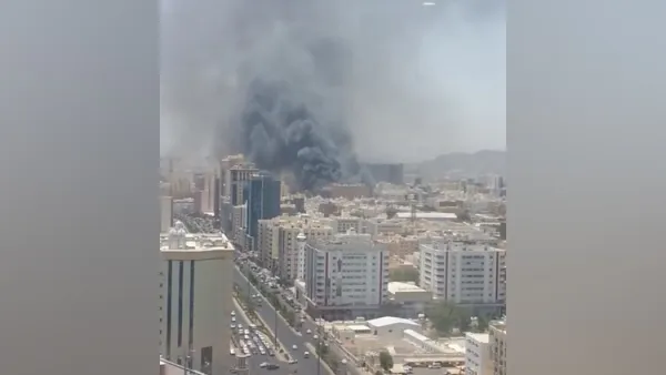 حريق ضخم نشب بفندق بمدينة مكة المكرمة